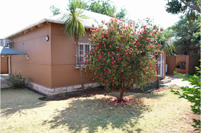 31 St Swithins Avenue, Auckland Park